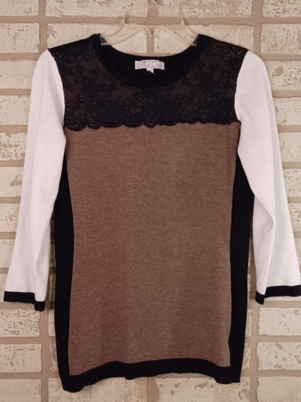 All At Once Womens Medium Blouse Colorblock Black Upper Lace 3/4 Sleeve Shirt